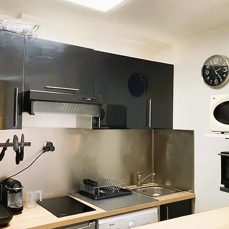 Pretty Cosy Pearl Close To The Sea Апартаменты